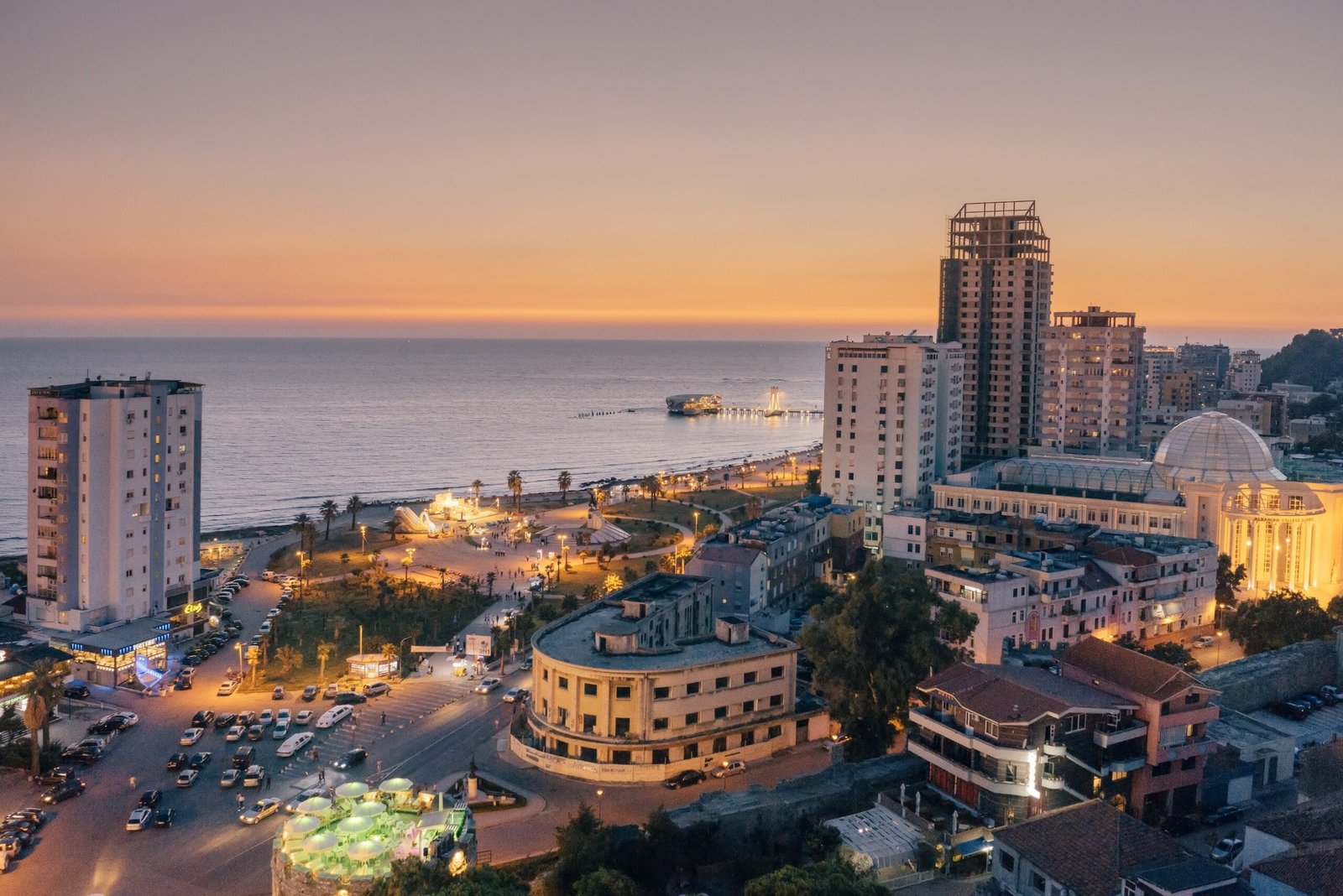 Durres by night Beep taxi