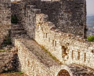 berat castle beeptaxi (2)